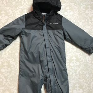 Toddler 12-18 m Columbia snowsuit